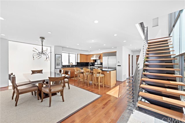 Building Photo - 159 Dumond Dr