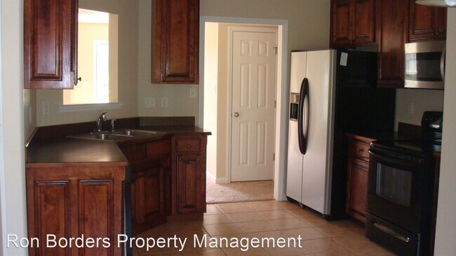 Building Photo - 3 br, 2 bath House - 5761 Emily Lane
