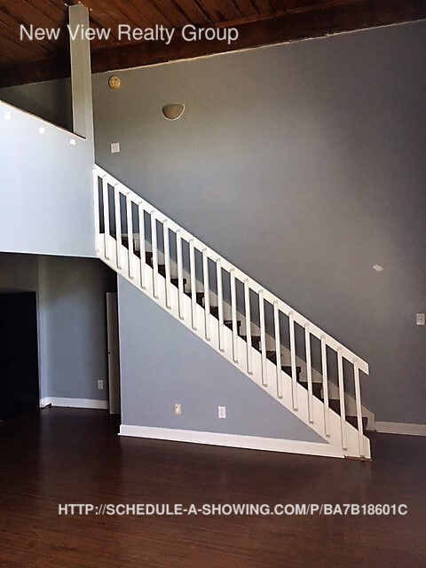 Building Photo - 201 S Hoskins Rd