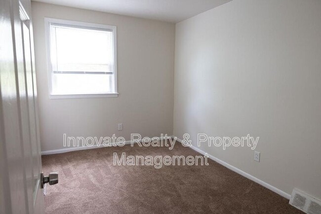 Building Photo - 109 Lockart Plaza