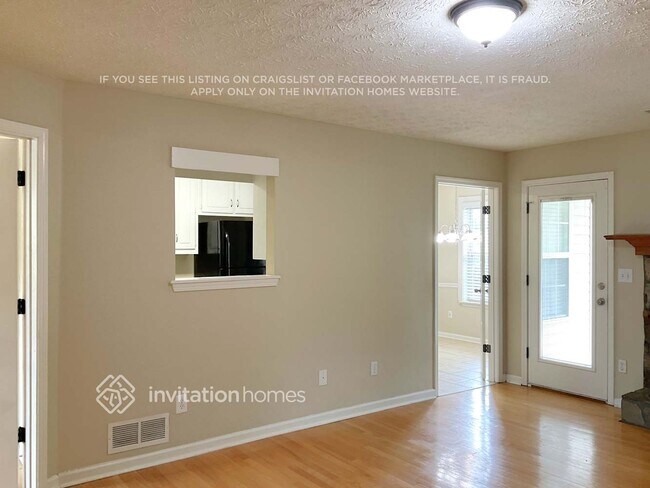 Building Photo - 2975 Hampton Valley Dr SE