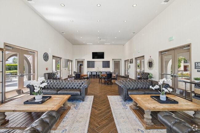 Clubhouse - Campus Oaks Apartments