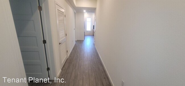 Foto del edificio - 3 br, 2 bath House - 350 Llano de los Robl...