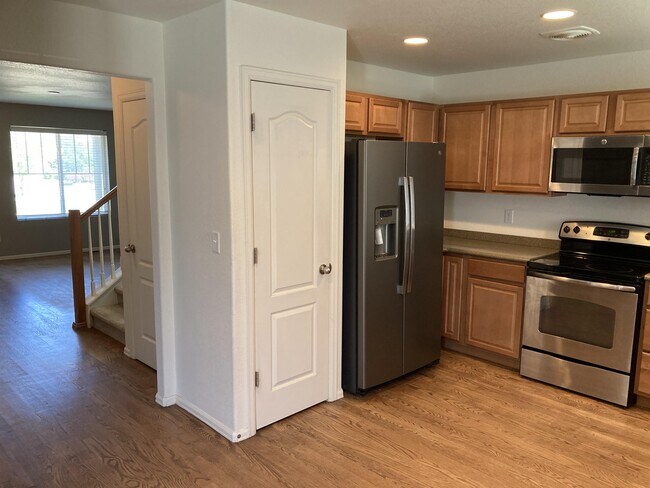 Building Photo - 25872 E Cedar Pl
