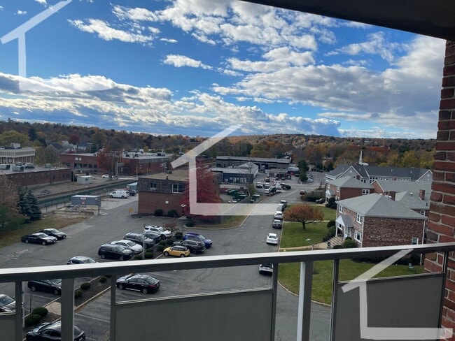 Building Photo - 2Br/2Bth, ready to move in, Great Locaton!