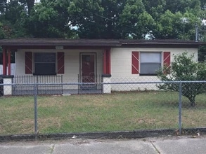 Building Photo - 3224 Myra St