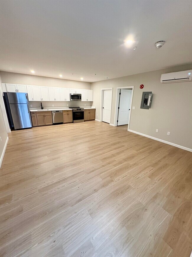 Foto del edificio - 15 Mountain Rd