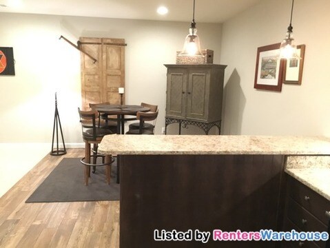 Building Photo - 1409 Dade Ln