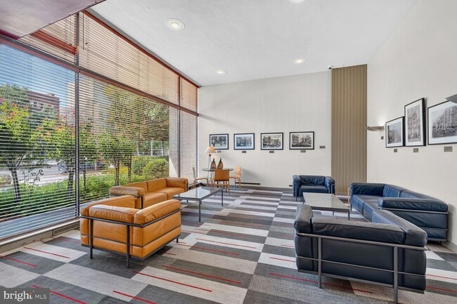 Photo - 1711 Massachusetts Avenue NW Unit 410 Apartment