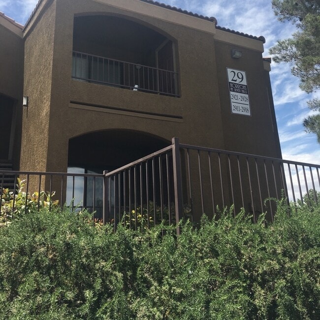 Foto del edificio - Stylish Upgraded One-Bedroom Condo in a Ga...