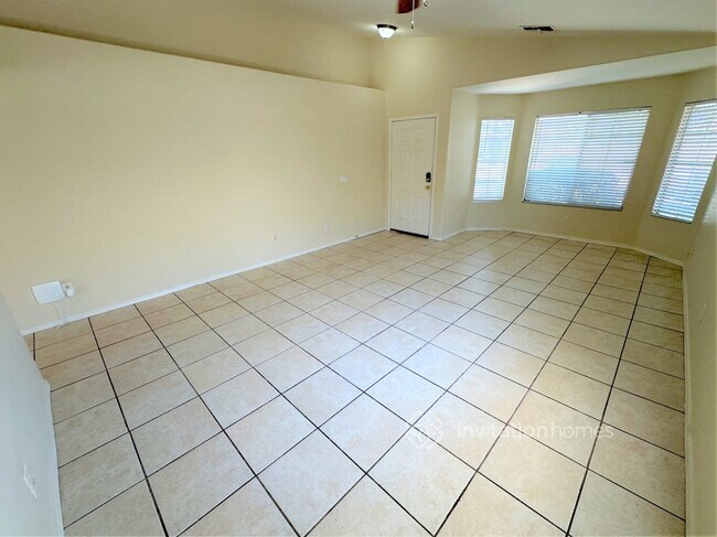 Foto del edificio - 15230 N 162nd Ln