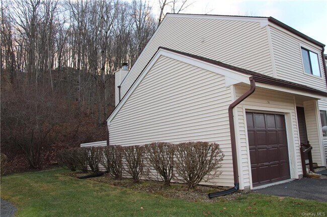 Building Photo - 54 Deer Run