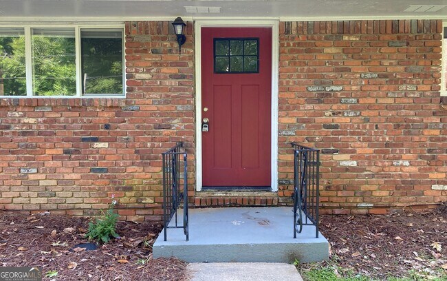 Foto del edificio - 2764 Riggs Dr