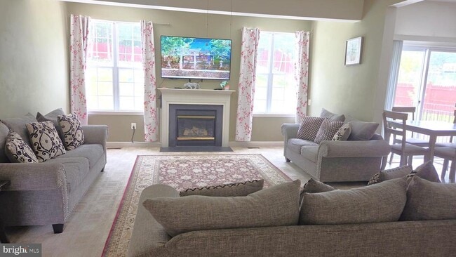 Building Photo - 5455 Quaint Dr
