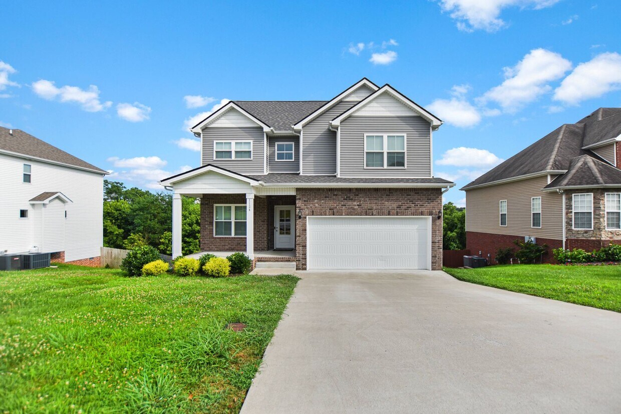 Foto principal - Pet Friendly Four Bedroom!
