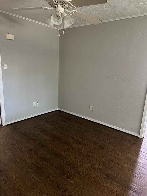 Foto del edificio - 1014 E 23rd St