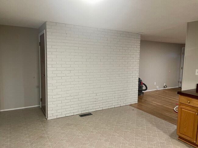 Foto del edificio - 3481 Reaver Ave