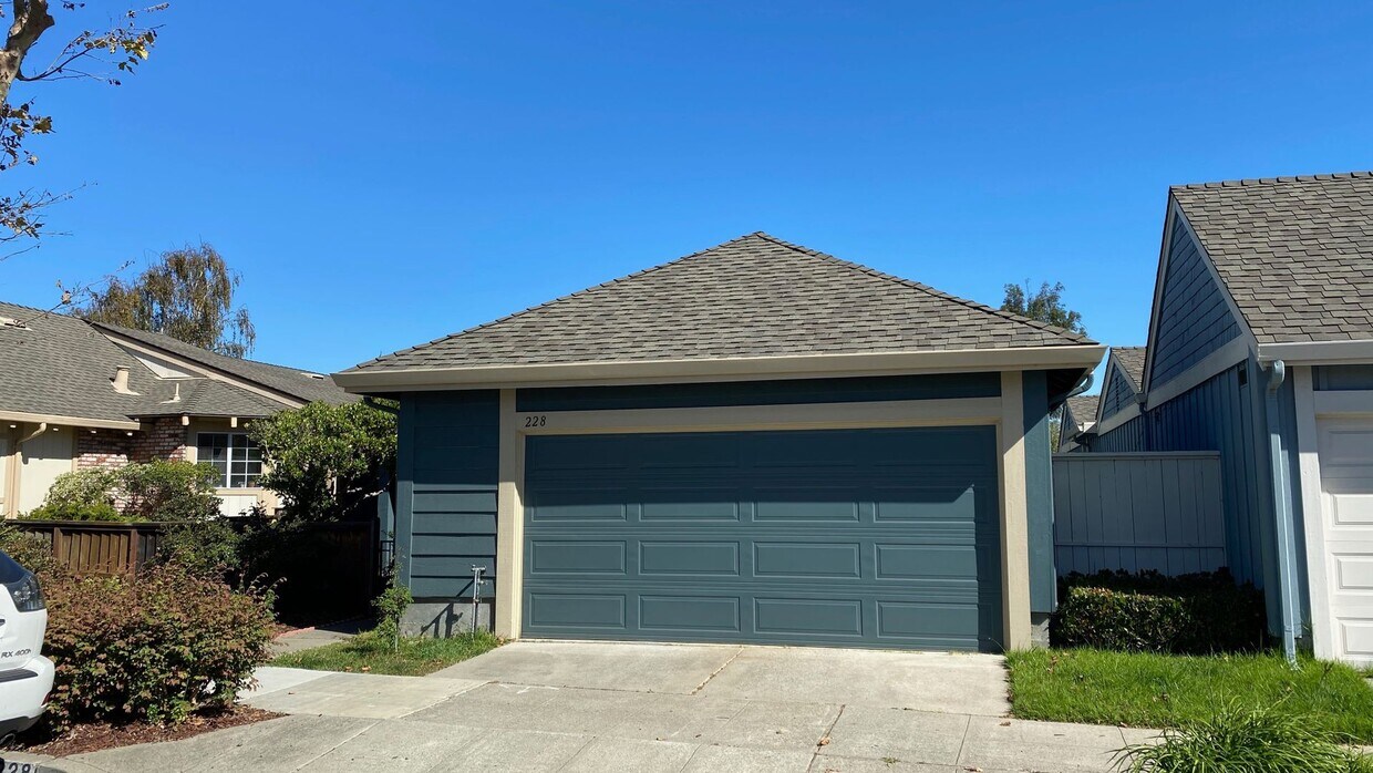 Foto principal - 228 Puddingstone Rd