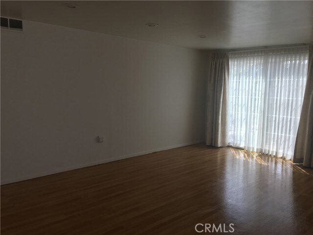 Foto del edificio - 2405 Midwickhill Dr