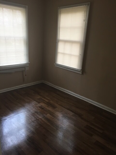 Foto del edificio - Quiet and Cozy 3 Bedroom 2 Bathroom Home in East Point!