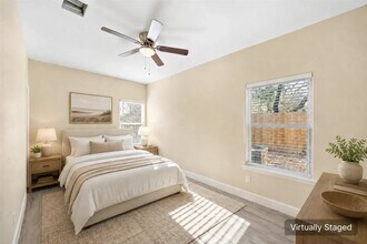 Building Photo - 5618 Ridgeway Dr