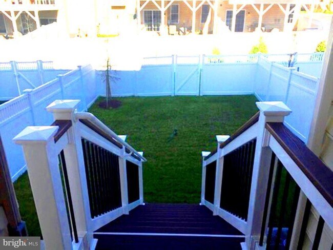 Foto del edificio - 4414 Thoroughbred Dr