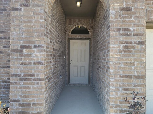 Building Photo - 612 Little Draw Ln