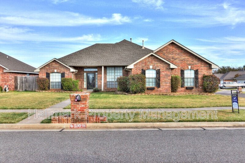 Primary Photo - 500 Loyd Ln