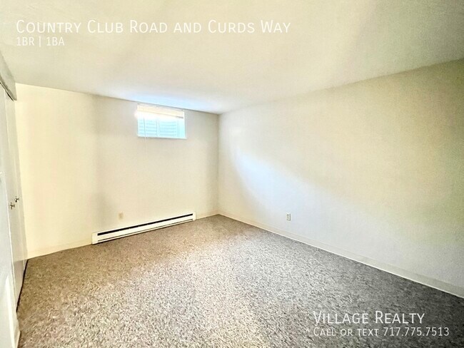 Building Photo - 613 Country Club Rd