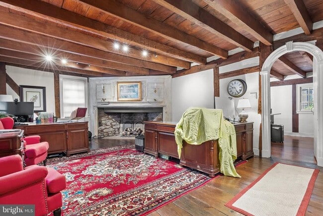 Building Photo - 111 S State St