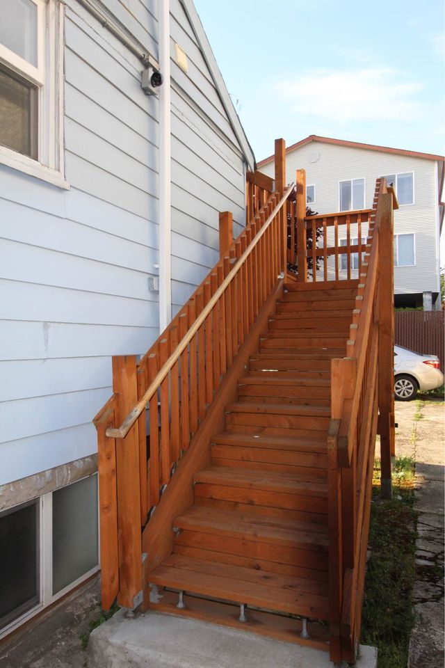Building Photo - 930 N 85th St