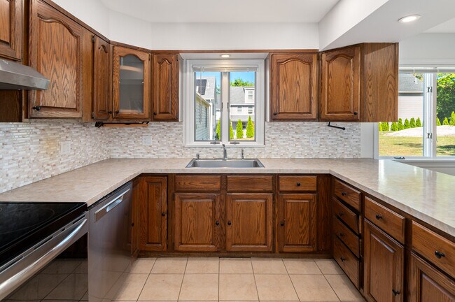Foto del edificio - 151 Highview Ave