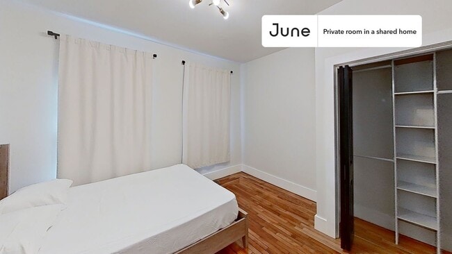 Foto del edificio - Room in Shared 5 bed/2 bath home