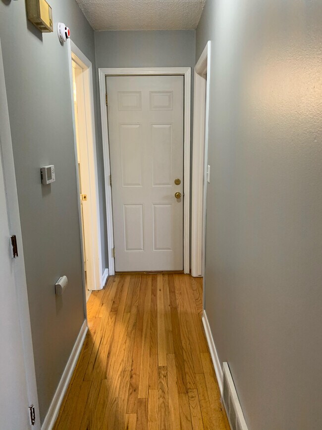 Foto del edificio - 2735 E Ave NW