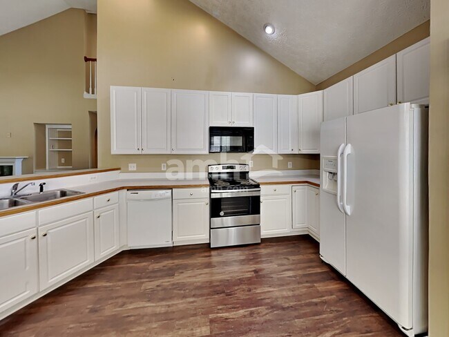 Building Photo - 4015 River Green Pkwy