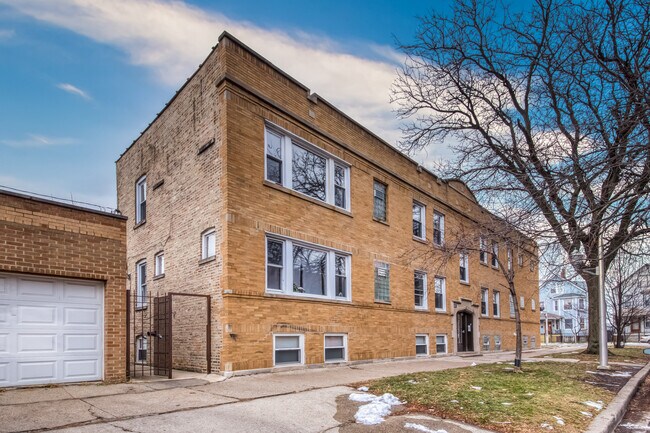 Foto del edificio - 3604 W Roscoe St