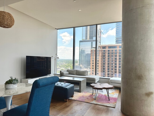 Building Photo - 210 Lavaca St