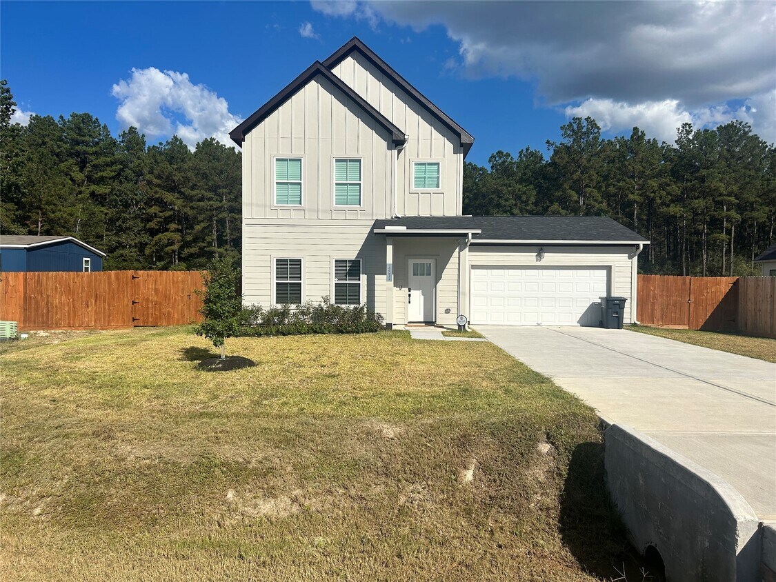 Foto principal - 12011 Rockview Drive