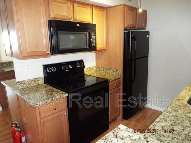 Foto del edificio - 4554 E Paradise Village Pkwy N