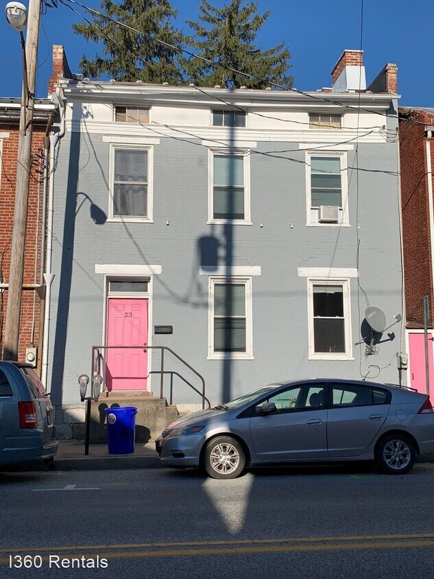 Primary Photo - 6 br, 1.5 bath House - 23 N Earl St