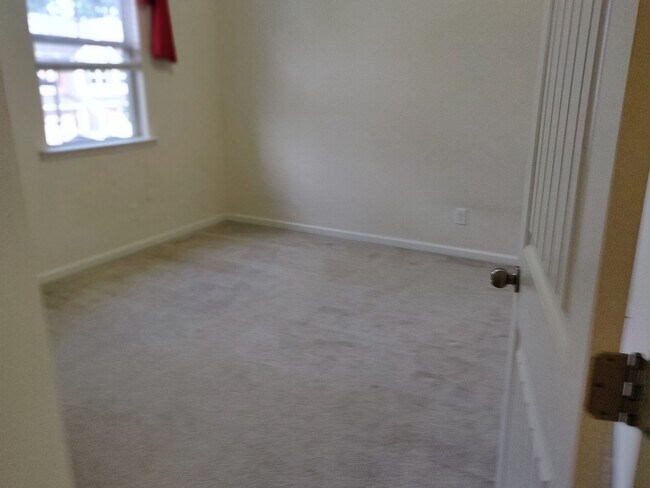 Foto del edificio - 432 Manchester Park Ln