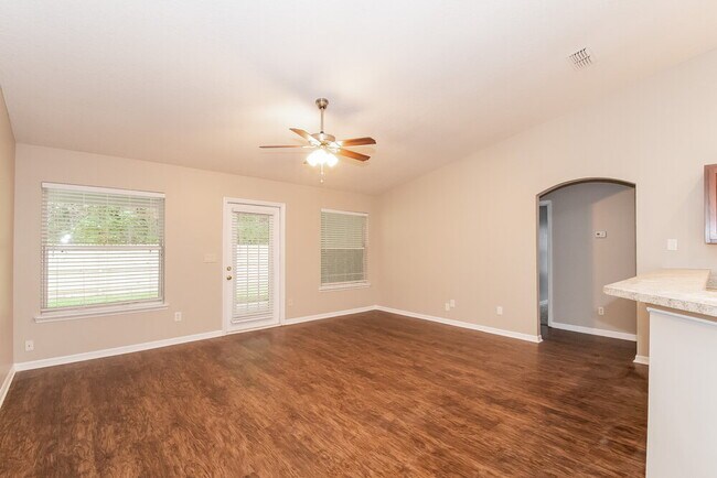 Foto del edificio - 1760 Glen Laurel Dr