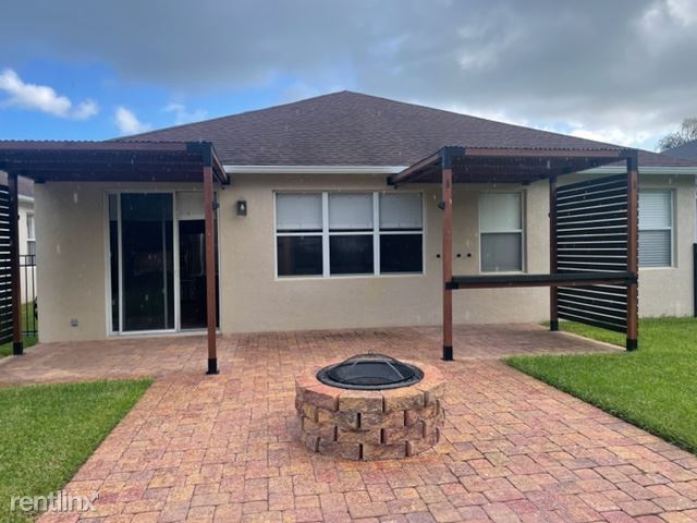 Foto del edificio - 4 br, 2 bath House - 13044 Oulton Circle