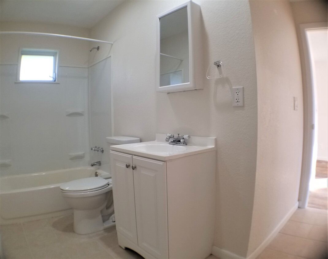 Bathroom - 8692 SE Kingsley St