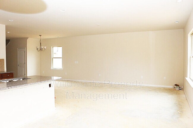 Foto del edificio - 2618 Tummel Ln