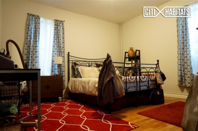 Foto del edificio - 427 E 89th St