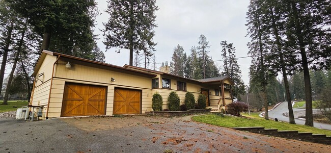 Foto del edificio - 4-Bed, 3-Bath Home on The Beautiful Avondale Golf Course in Hayden