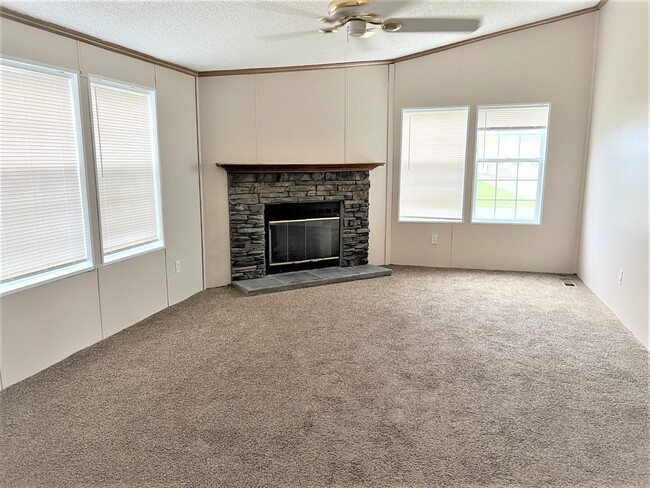 Building Photo - 288 Partridge Dr