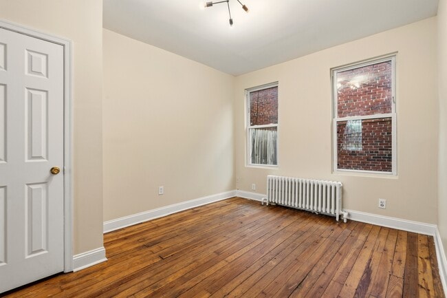 Foto del edificio - 708 Columbia Rd NW