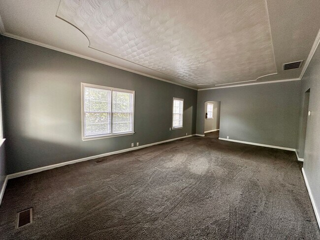 Foto del edificio - 2 Bed 1 Bath with Private Covered Patio